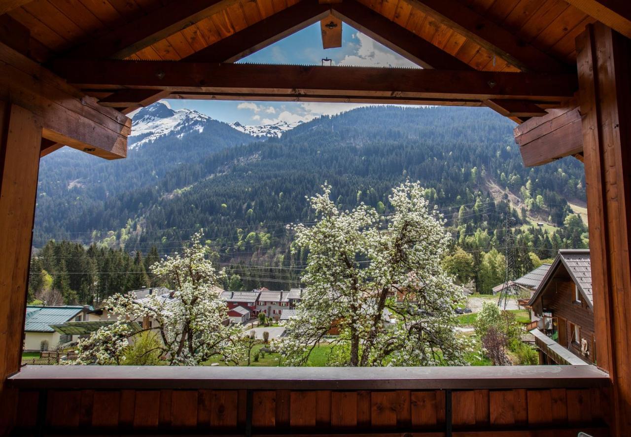 Apartmenthaus Matri By Pferd Auf Wolke Wald am Arlberg Luaran gambar